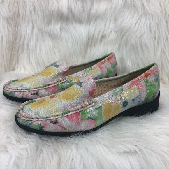 Ara Shoes - Ara mokassins floral leather shoes. Size 6